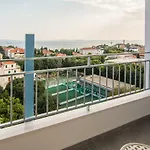 Pearl Отель *
