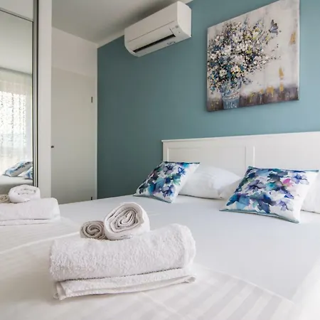 Pearl Hotel *
